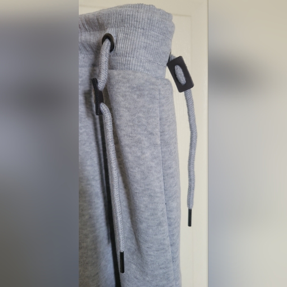 Joggers :) - Picture 8 of 8